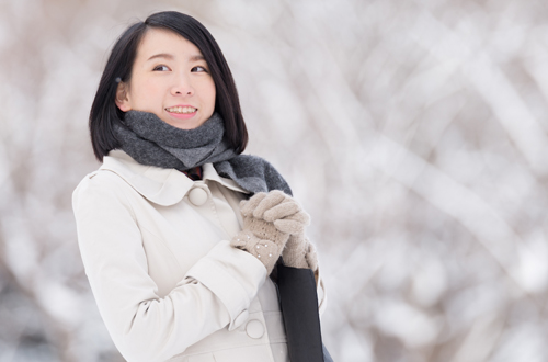 高級バーバリーのウール100%コート】真っ白な襟元にシミ・黄ばみを発見