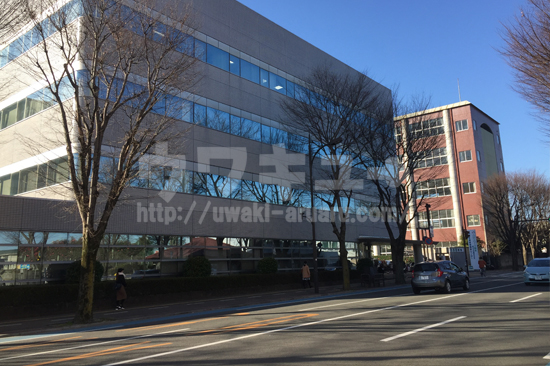 ハローワーク前