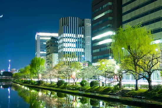 夜の福岡